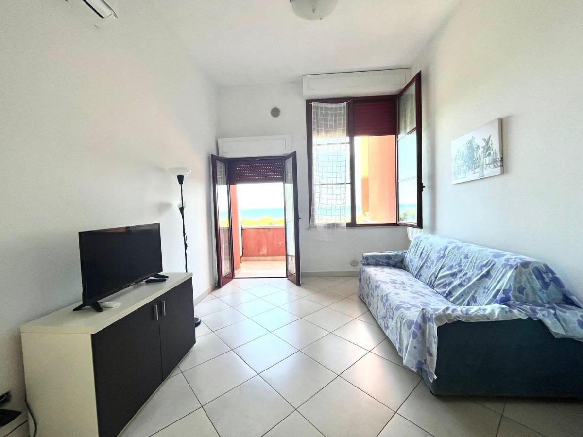 Appartamenti Regina Del Mare Calambrone Luaran gambar